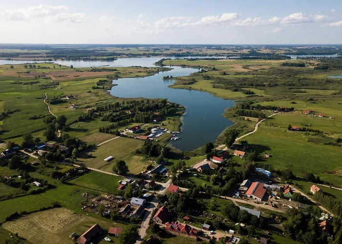 Wiejski Apartament W Domu Nad Jeziorem